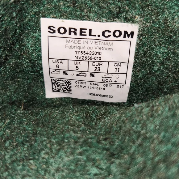 Sorel snow boots. Girls sz 6 - Picture 6 of 6